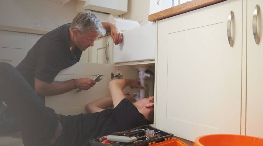 Professional same day plumber in Zahl, ND